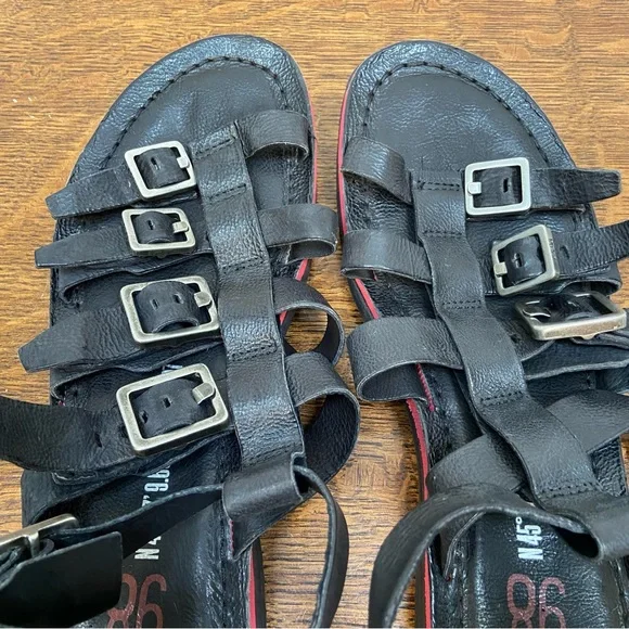 RARE A.S. 98 BLACK LEATHER BRANTLEY BUCKLE CAGE EDGY WOMENS 42 GLADIATOR SANDAL